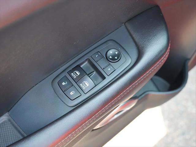 2018 Dodge Challenger 392 Hemi Scat Pack Shaker