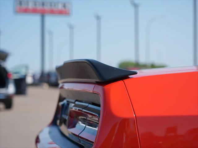 2018 Dodge Challenger 392 Hemi Scat Pack Shaker