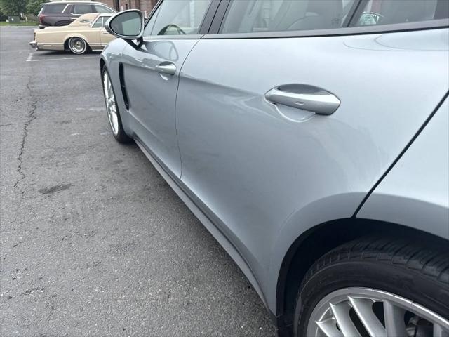 2019 Porsche Panamera 4