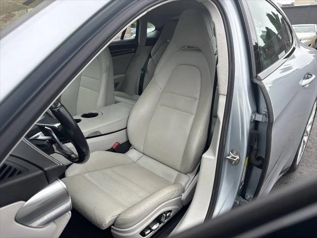 2019 Porsche Panamera 4