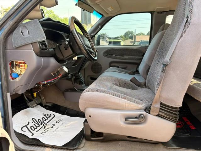 2002 Dodge Ram 2500 Base