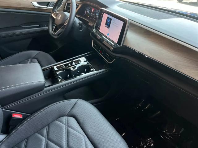 2026 Volkswagen Atlas SE with Technology