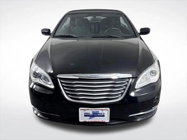 2011 Chrysler 200 Touring