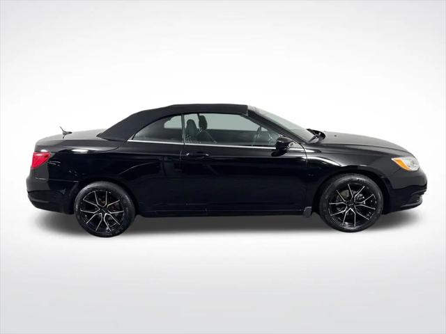 2011 Chrysler 200 Touring