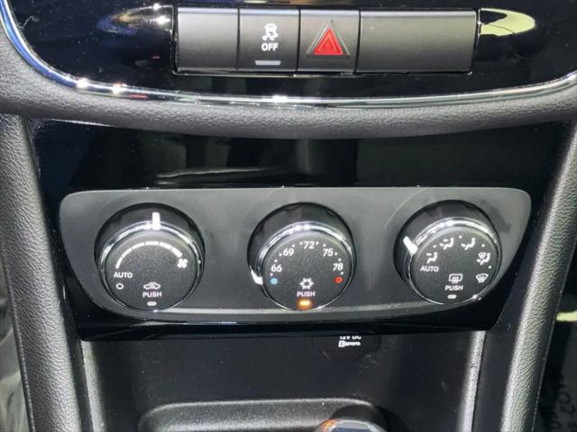 2011 Chrysler 200 Touring