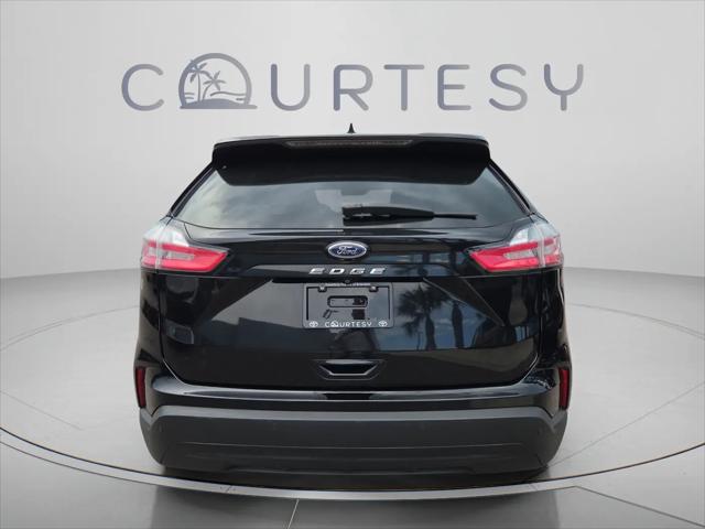 2021 Ford Edge SE