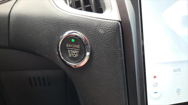 2021 Ford Edge SE