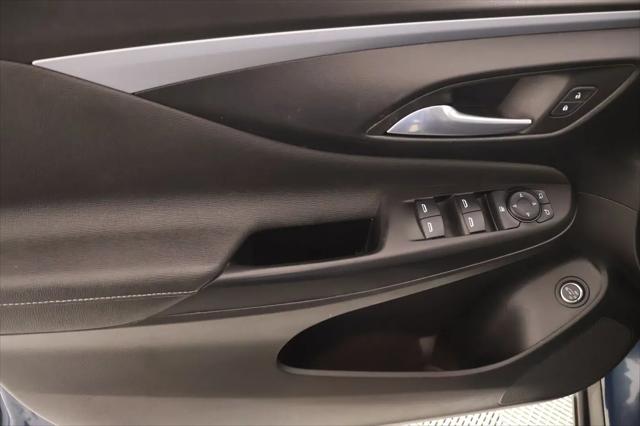 2025 Buick NV Preferred FWD
