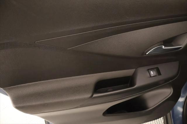 2025 Buick NV Preferred FWD