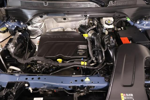 2025 Buick NV Preferred FWD