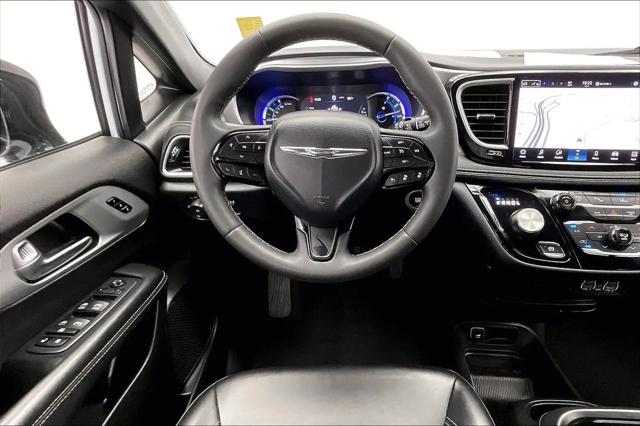 2024 Chrysler Pacifica Hybrid S Appearance Pkg