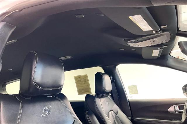 2024 Chrysler Pacifica Hybrid S Appearance Pkg