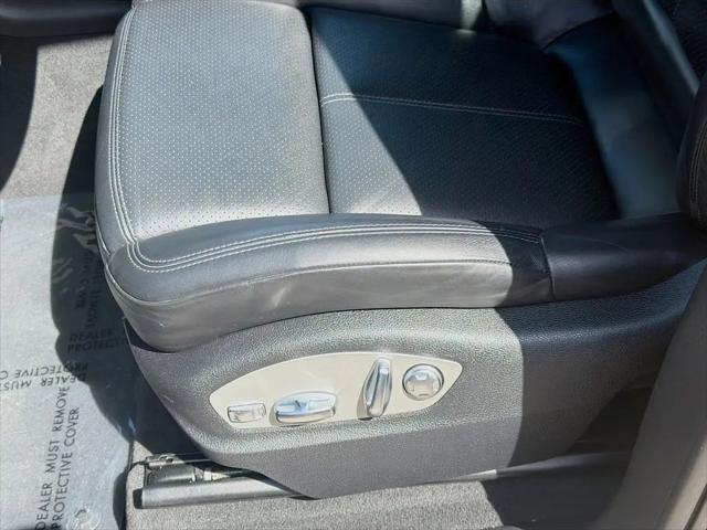 2023 Porsche Macan Macan