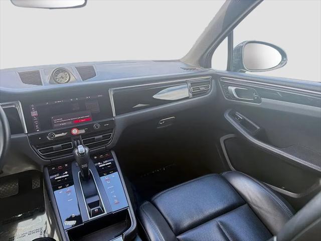2023 Porsche Macan Macan