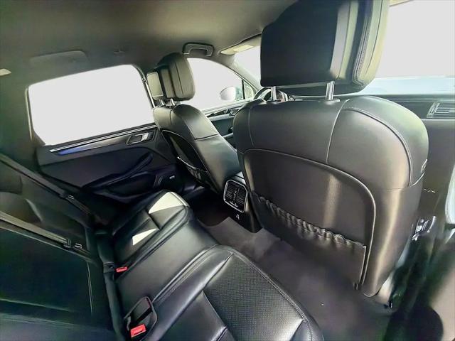 2023 Porsche Macan Macan