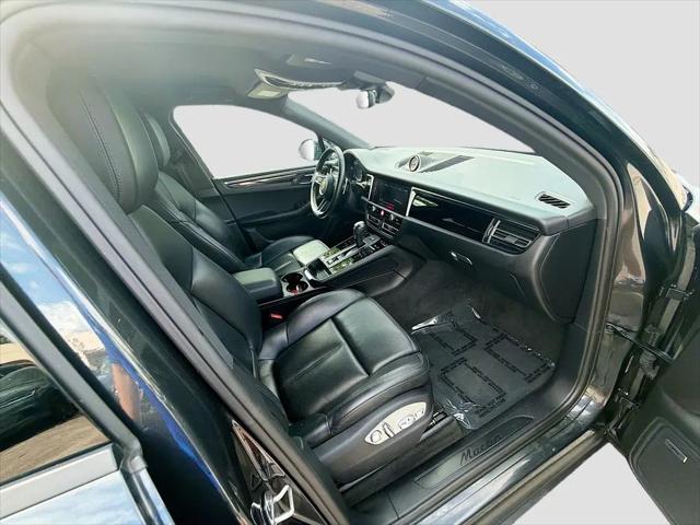 2023 Porsche Macan Macan