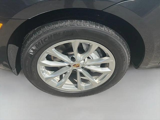 2023 Porsche Macan Macan