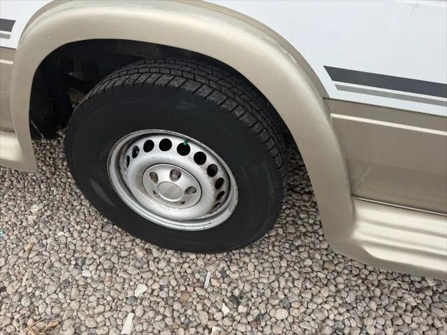 2005 Dodge Sprinter SHC