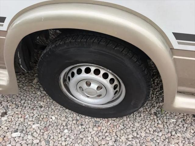 2005 Dodge Sprinter SHC