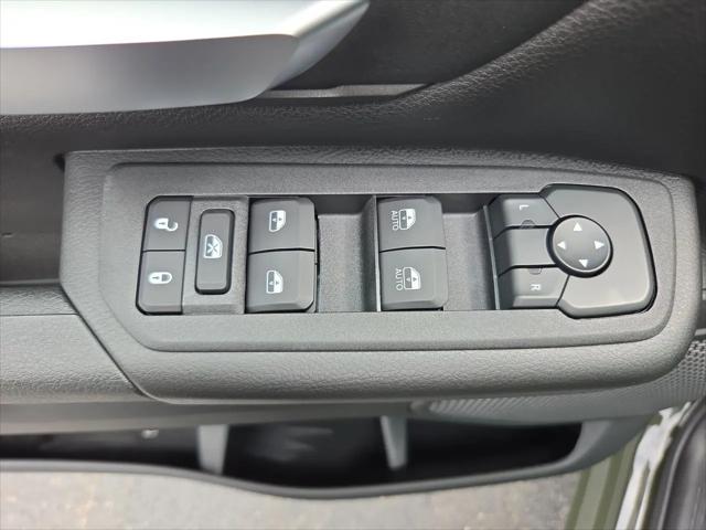 2026 Ram 1500 Warlock Crew Cab 4x4 57 Box