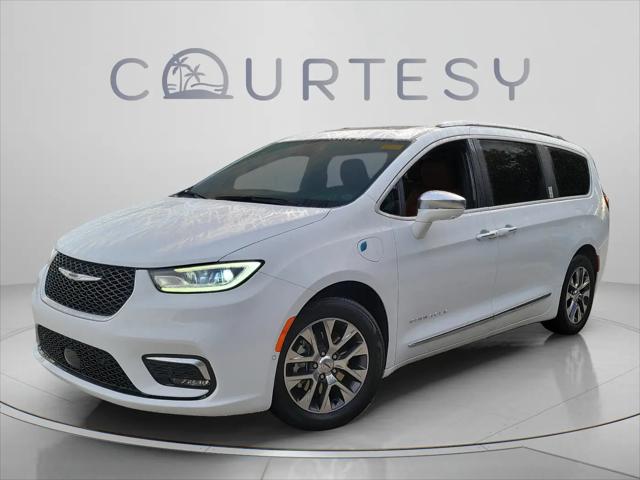 2024 Chrysler Pacifica Hybrid Pinnacle for sale in Tampa, FL