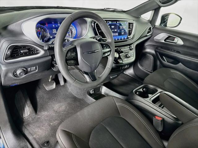 2024 Chrysler Pacifica Touring