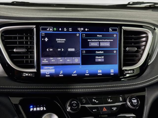 2024 Chrysler Pacifica Touring