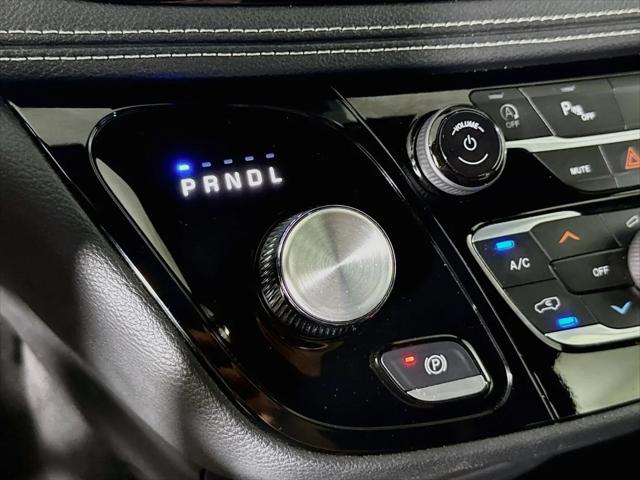 2024 Chrysler Pacifica Touring