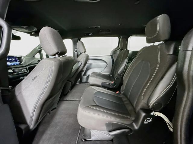 2024 Chrysler Pacifica Touring