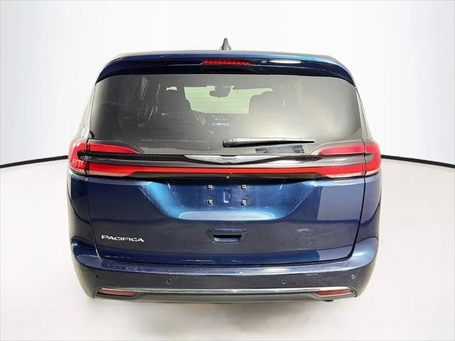 2024 Chrysler Pacifica Touring