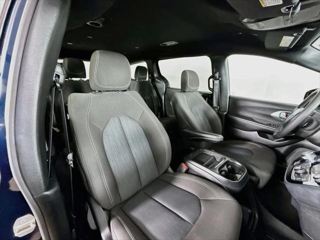 2024 Chrysler Pacifica Touring