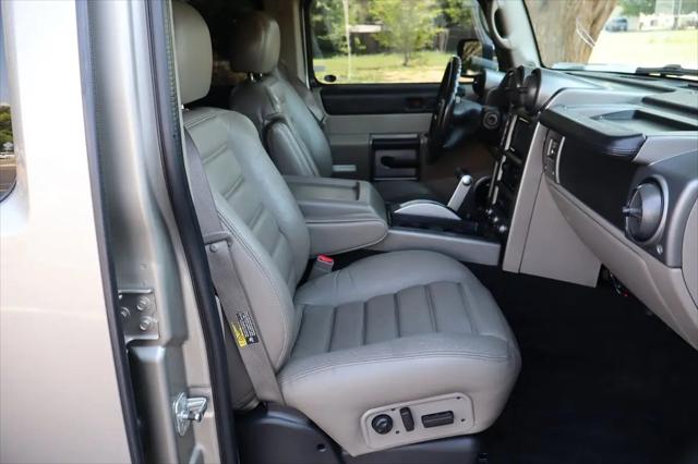 2003 HUMMER H2 Base