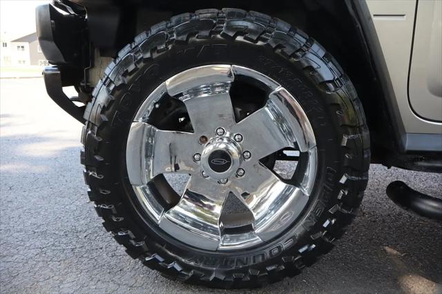 2003 HUMMER H2 Base