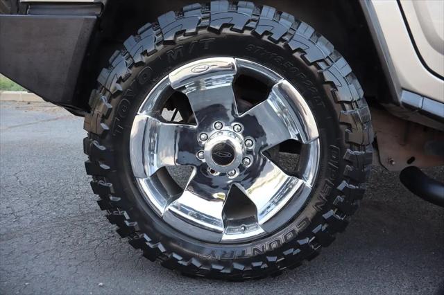 2003 HUMMER H2 Base