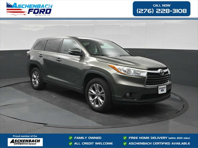 2016 Toyota Highlander LE V6 2016 Toyota Highlander LE V6