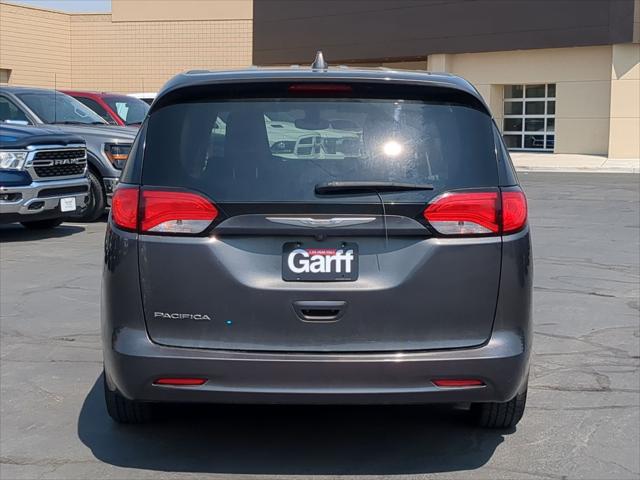 2017 Chrysler Pacifica LX