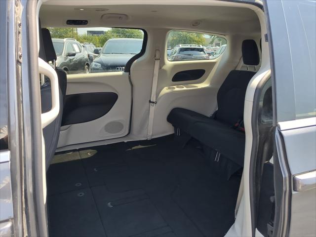 2017 Chrysler Pacifica LX