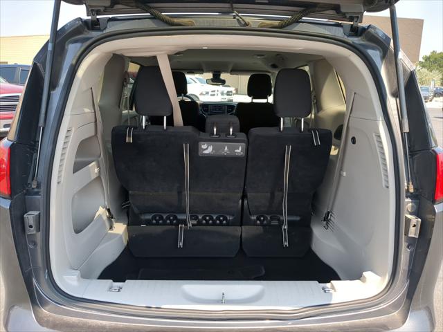 2017 Chrysler Pacifica LX