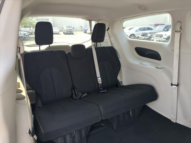 2017 Chrysler Pacifica LX