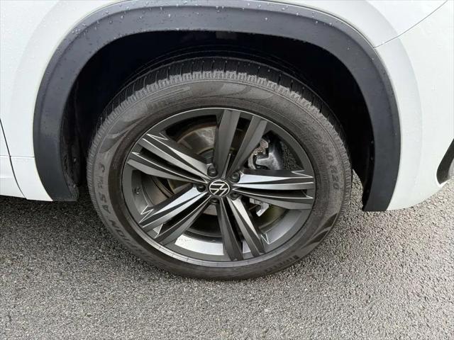 2021 Volkswagen Atlas 3.6L V6 SE w/Technology R-Line