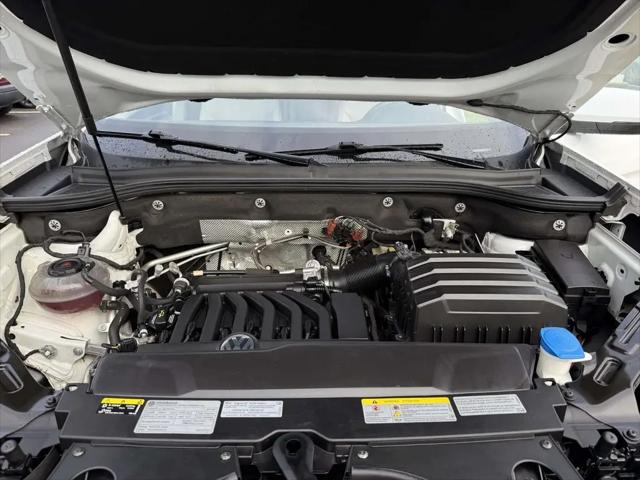 2021 Volkswagen Atlas 3.6L V6 SE w/Technology R-Line