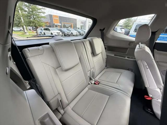 2021 Volkswagen Atlas 3.6L V6 SE w/Technology R-Line