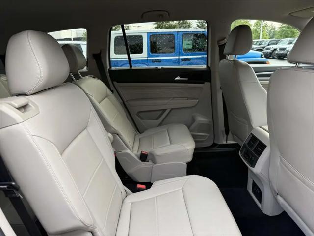 2021 Volkswagen Atlas 3.6L V6 SE w/Technology R-Line
