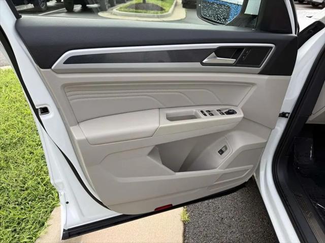 2021 Volkswagen Atlas 3.6L V6 SE w/Technology R-Line