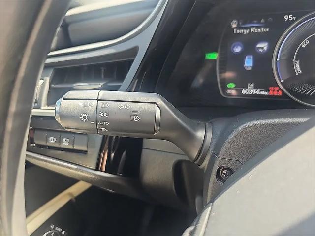 2022 Lexus ES 300h Ultra Luxury