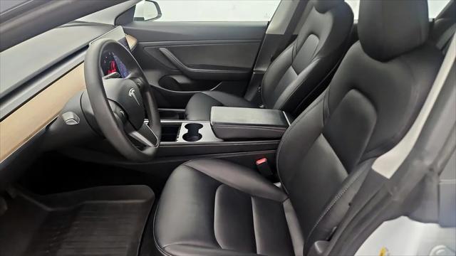 2021 Tesla Model 3 Standard Range Plus Rear-Wheel Drive