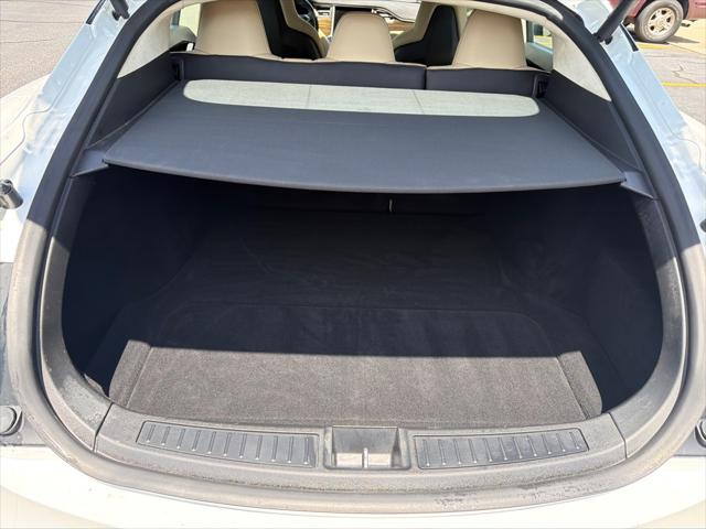 2016 Tesla Model S 90D