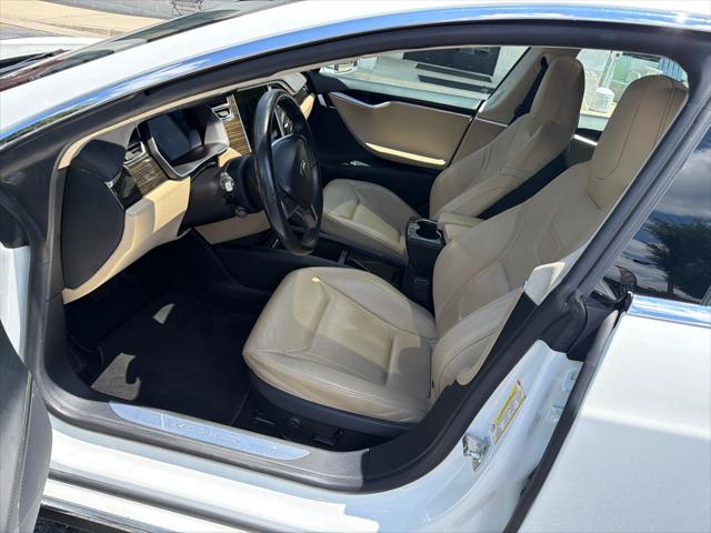 2016 Tesla Model S 90D