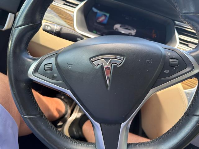 2016 Tesla Model S 90D