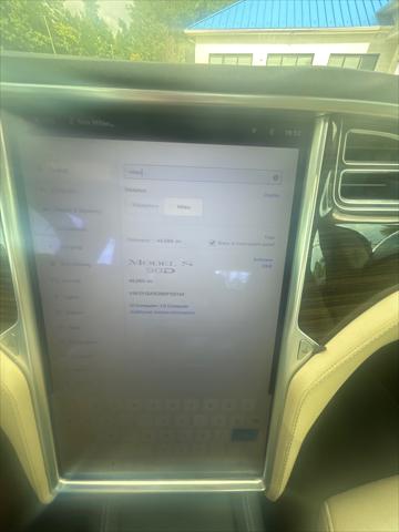2016 Tesla Model S 90D